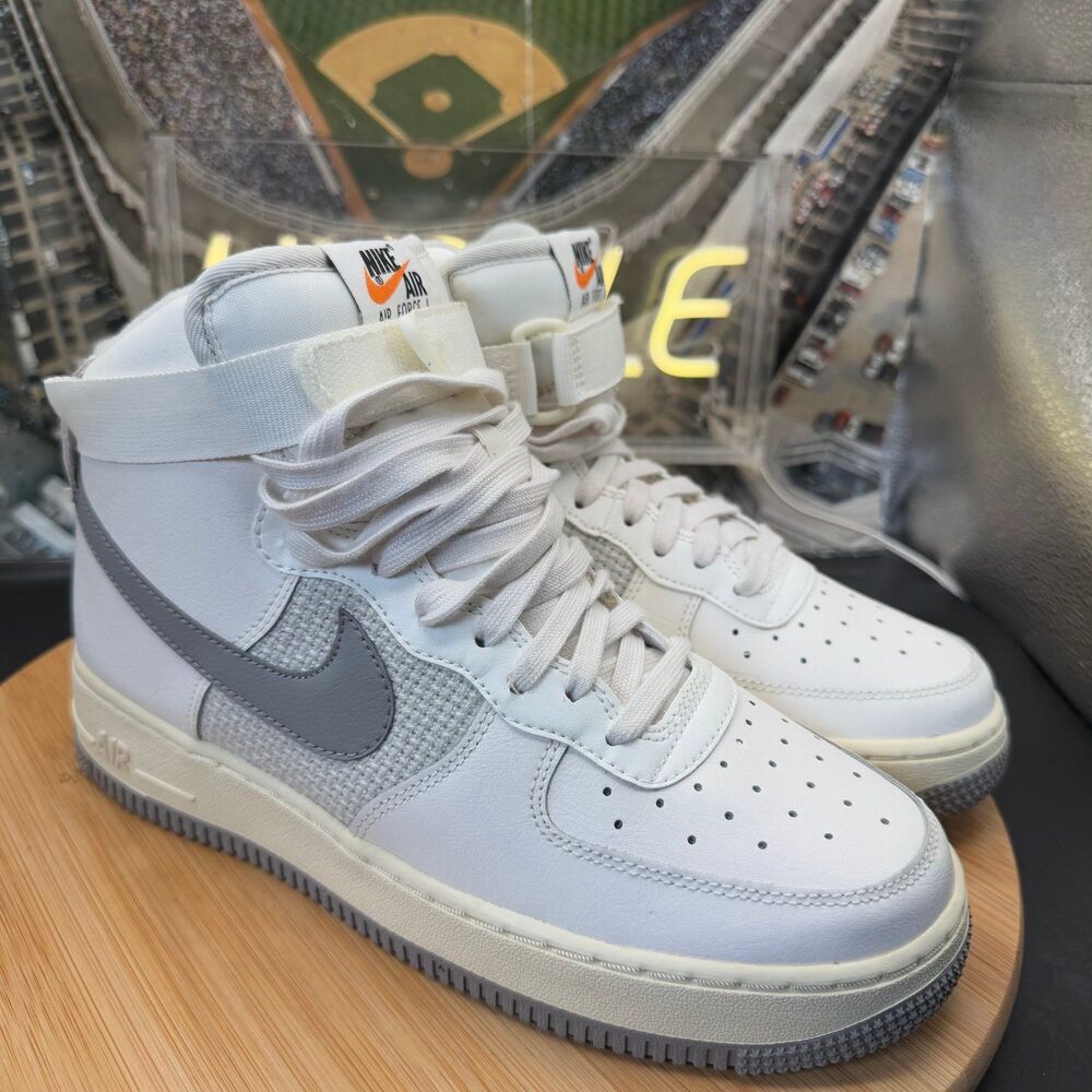 Nike Air Force 1 High '07 LV8 (GS) Size 7Y Sail/ Medium Grey new